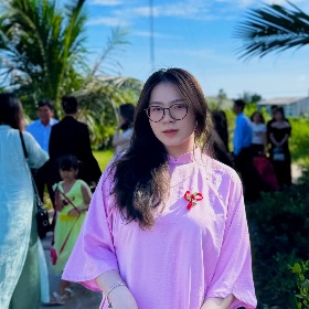 TRẦN THUỲ DIỂM