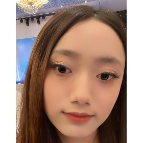 PHÙNG NGỌC MINH KHUÊ