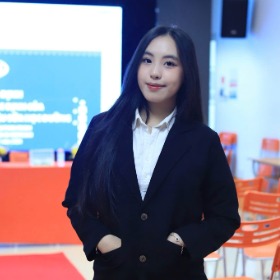 Trương thị thu ngân