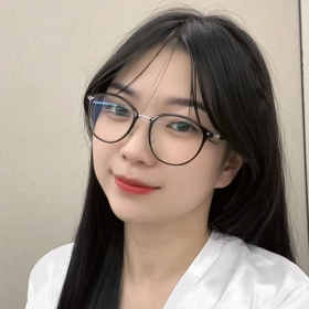 Vàng Thị Dung            黄氏蓉