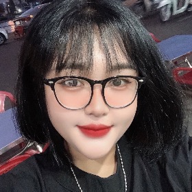 Lê Ngô Thái Vân ( 李五泰云 ）