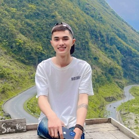 Phạm Việt Hoàng