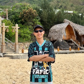 LƯƠNG HUỲNH HOÀNG KHANG