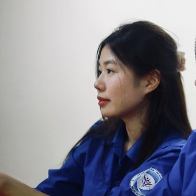 HÀ THU HẰNG