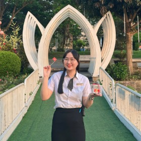LÊ THỊ Ý NHI