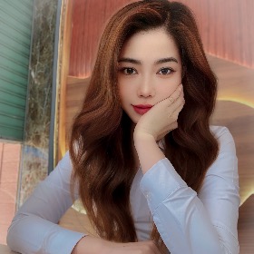 TRẦN NHẬT QUỲNH